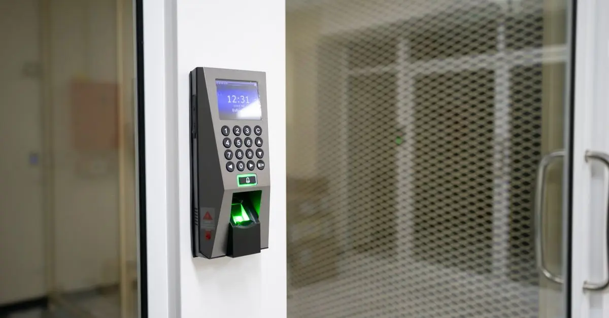 Cómo elegir un sistema de seguridad adecuado para tu hogar