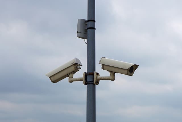 Cómo seleccionar el sistema de seguridad ideal para tu hogar